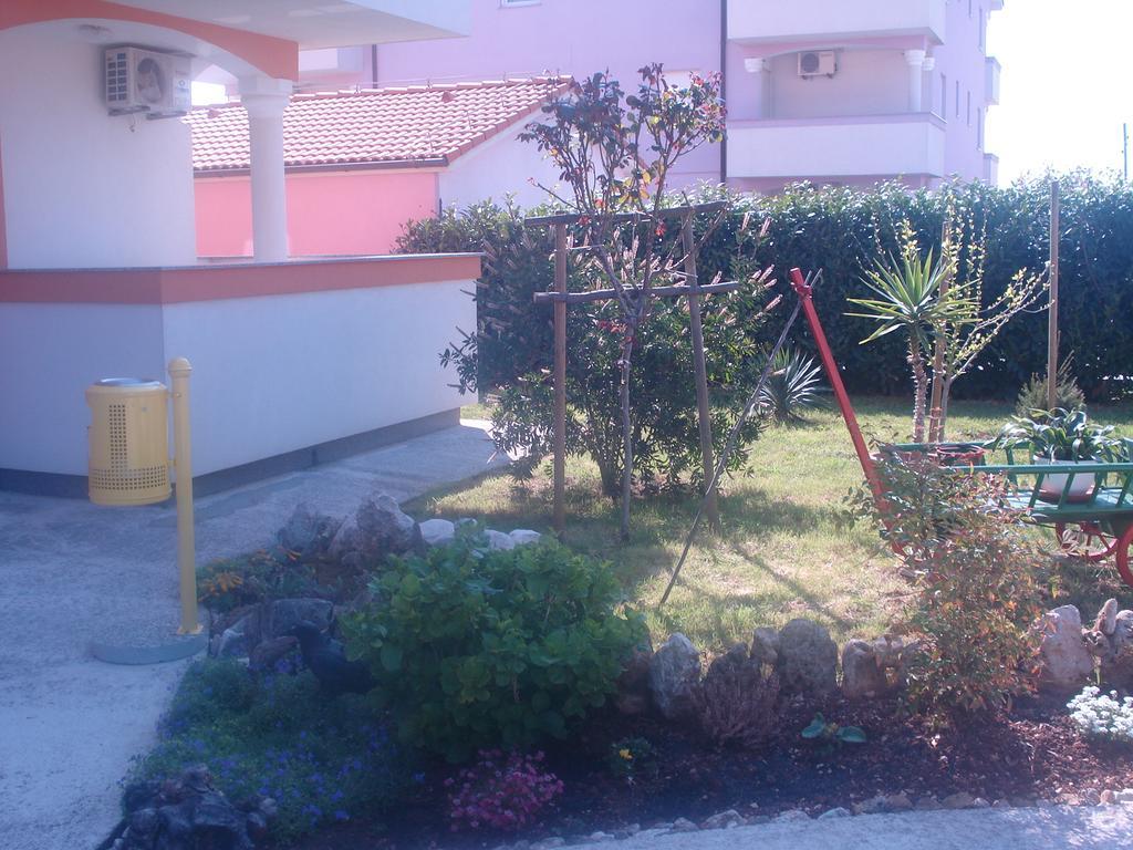 Apartments Buzleta Fažana エクステリア 写真